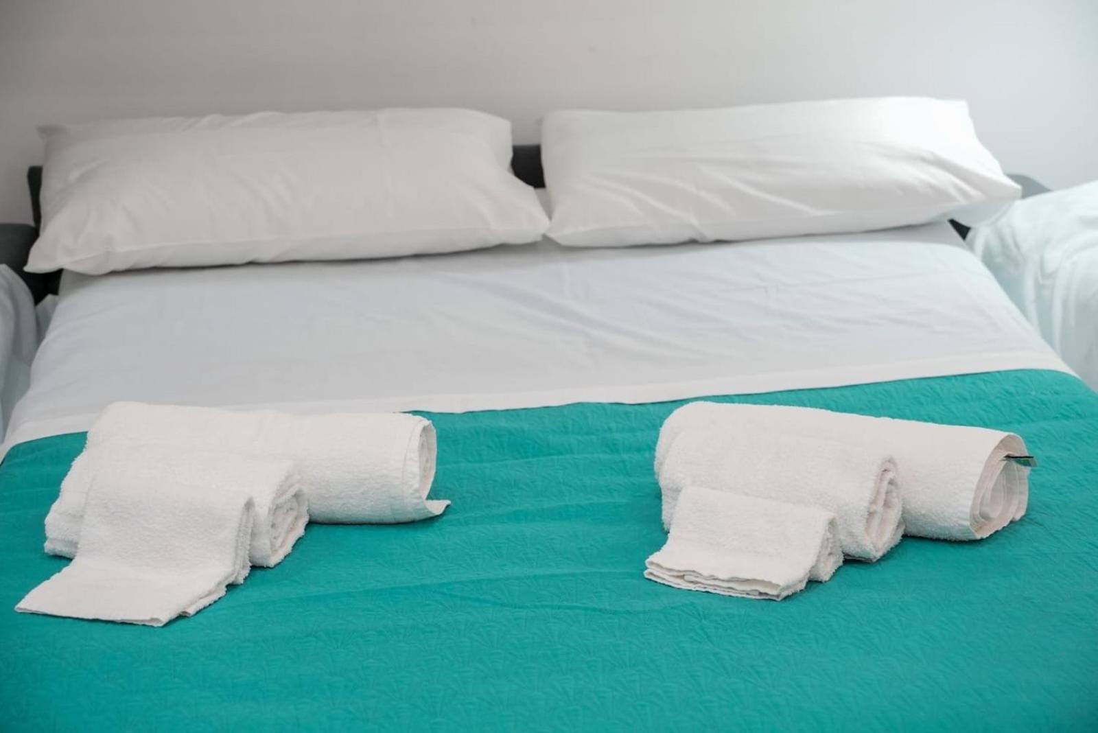 Casa Vacanza La Spagnola Napoli Bagian luar foto