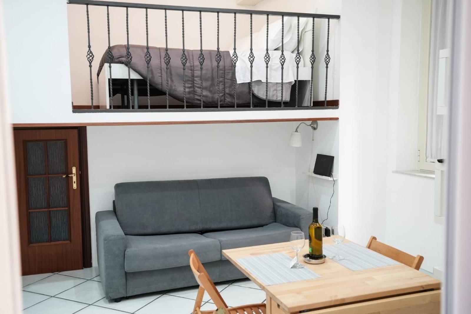 Casa Vacanza La Spagnola Napoli Bagian luar foto